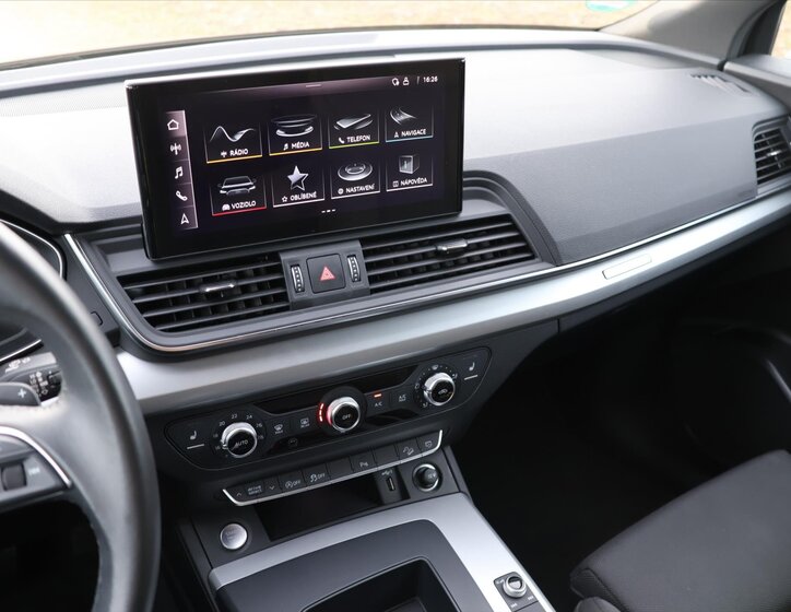 Audi Q5 SUV / Terénní 2,0 l 150 kw