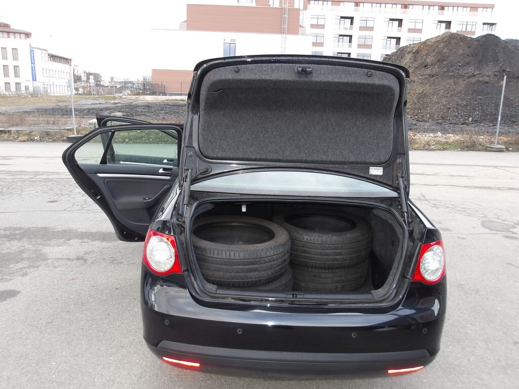 Volkswagen Jetta Sedan 1,9 l 77 kw