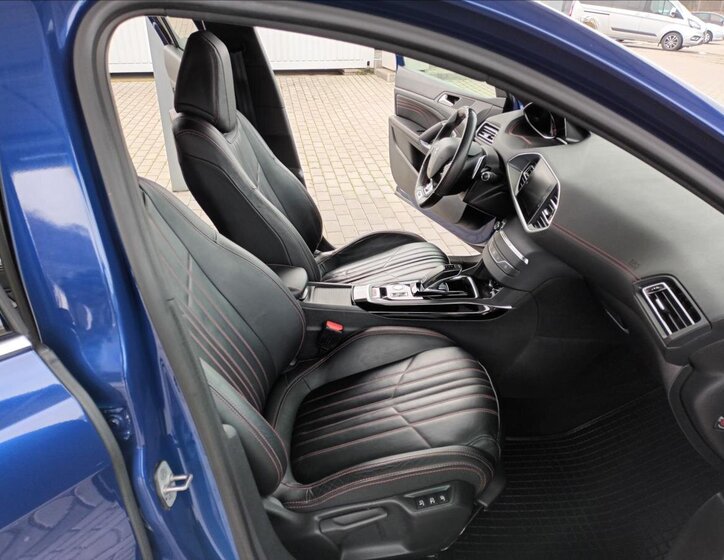 Peugeot 308 Hatchback 2,0 l 130 kw