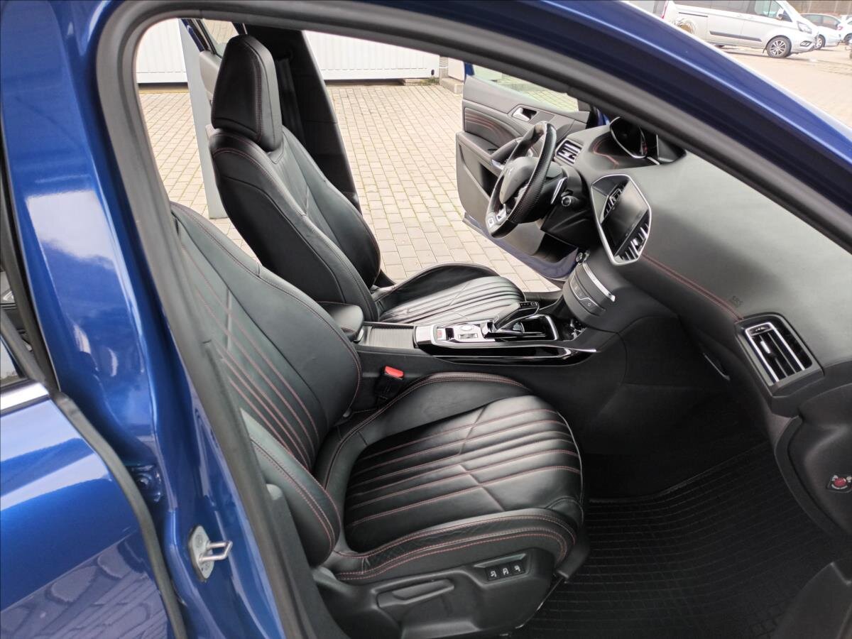 Peugeot 308 Hatchback 2,0 l 130 kw