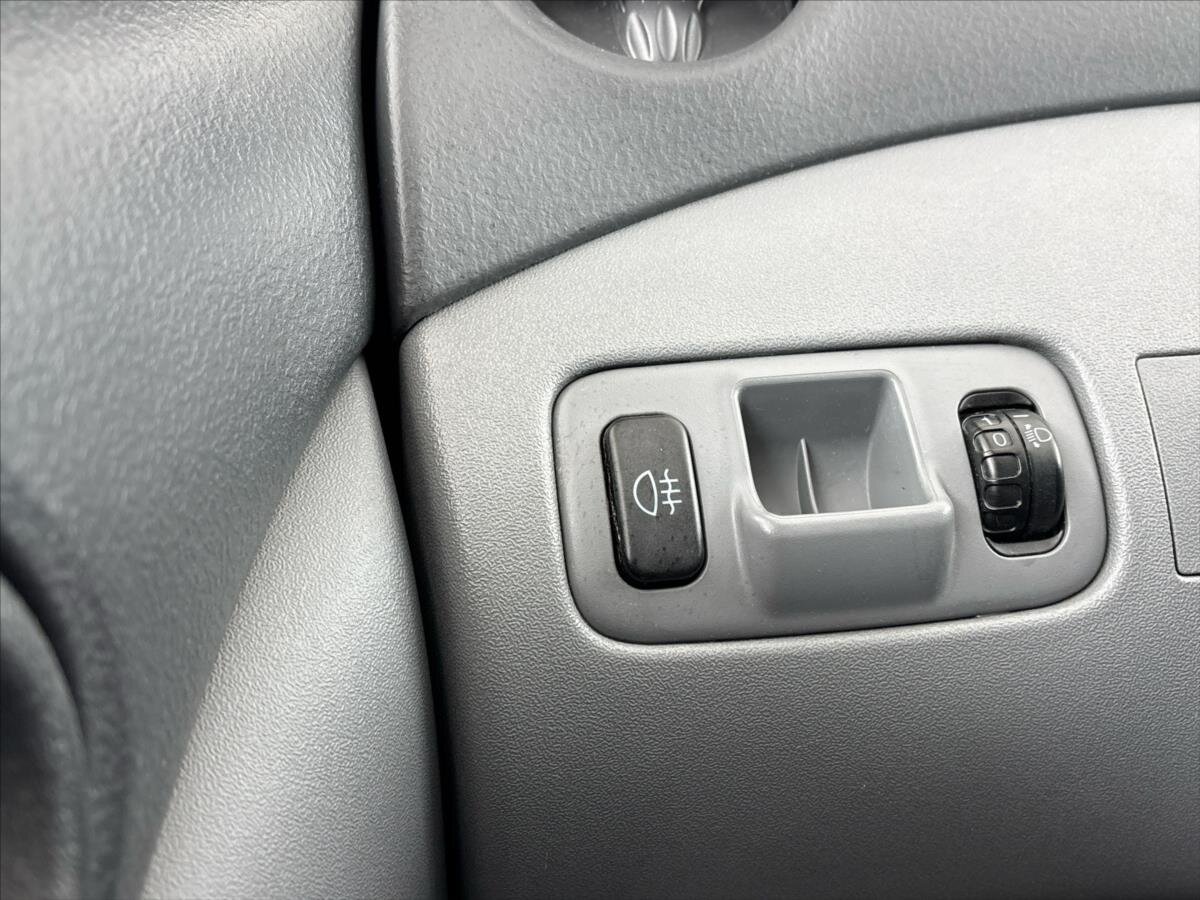 Toyota Yaris Hatchback 998,0 50 kw