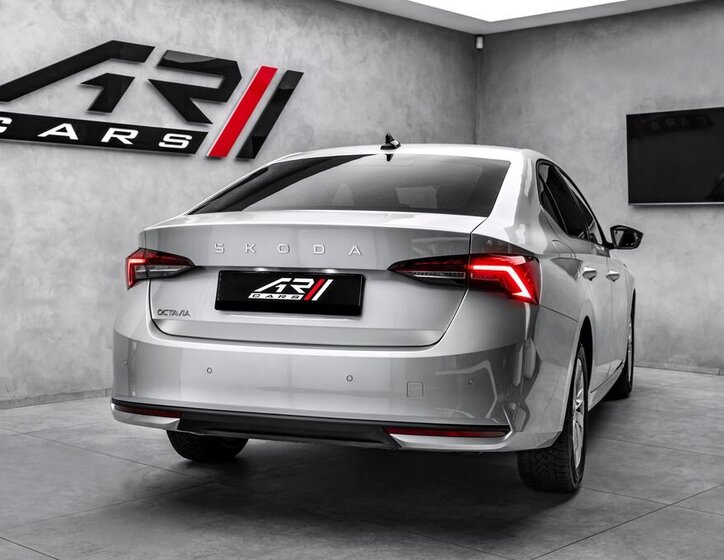 Škoda Octavia Sedan / Limuzína 1,5 l 110 kw