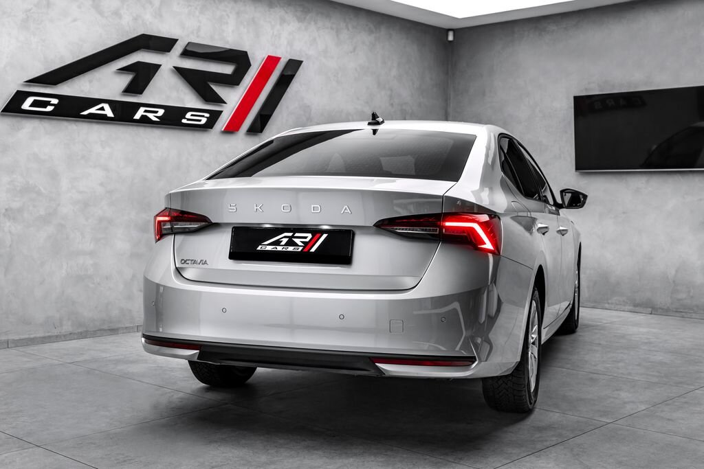 Škoda Octavia Sedan / Limuzína 1,5 l 110 kw