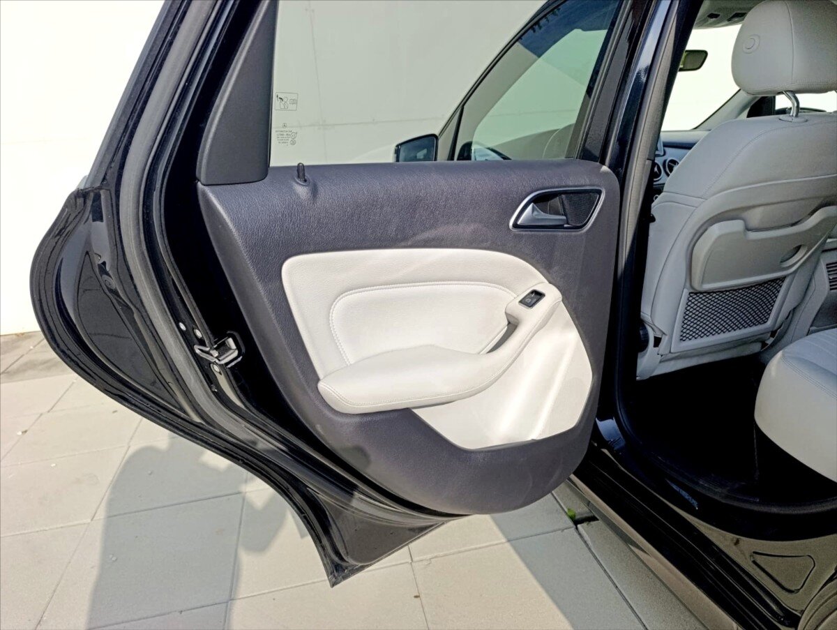 Mercedes-Benz Třídy B Kombi 2,0 l 115 kw