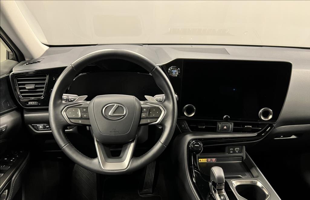 Lexus NX 350h SUV 2,5 l 140 kw