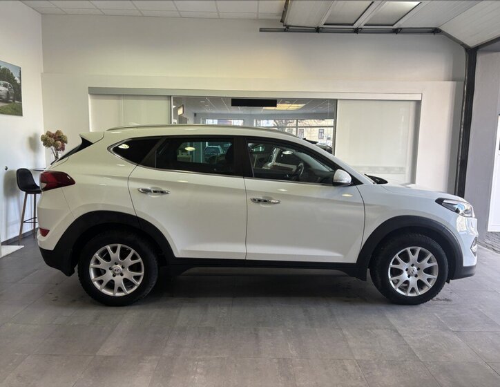 Hyundai Tucson SUV 2,0 l 100 kw