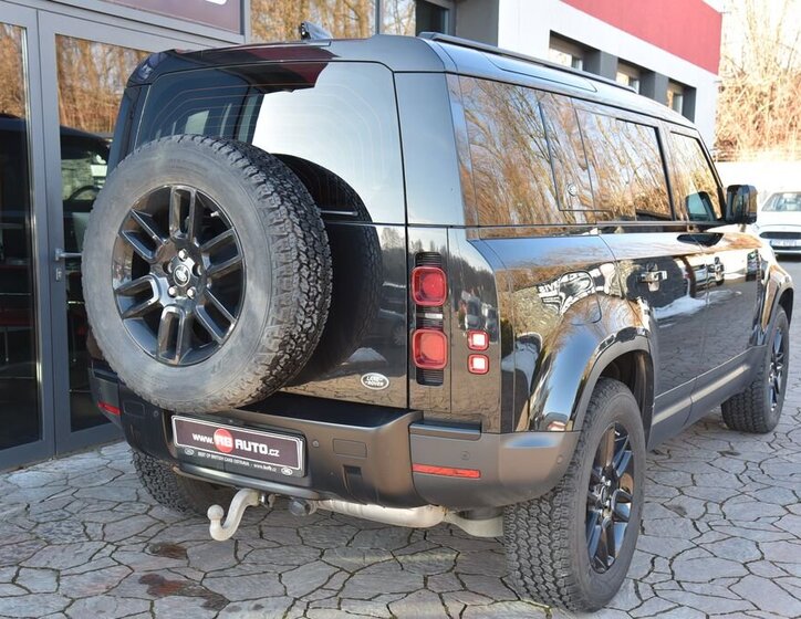 Land Rover Defender SUV 3,0 l 183 kw