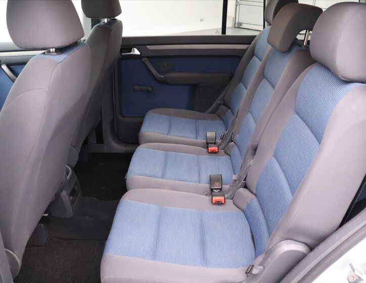 Volkswagen Touran MPV 1,9 l 77 kw