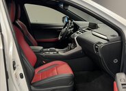 Lexus NX 300h SUV / Terénní 2,5 l 145 kw