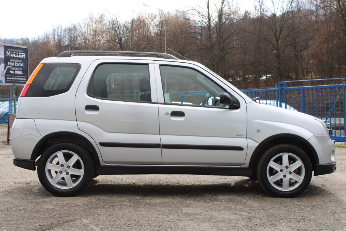 Suzuki Ignis Hatchback 1,5 l 73 kw