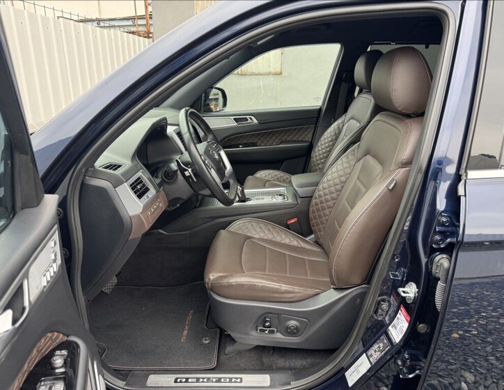 SsangYong Rexton SUV 2,2 l 148 kw
