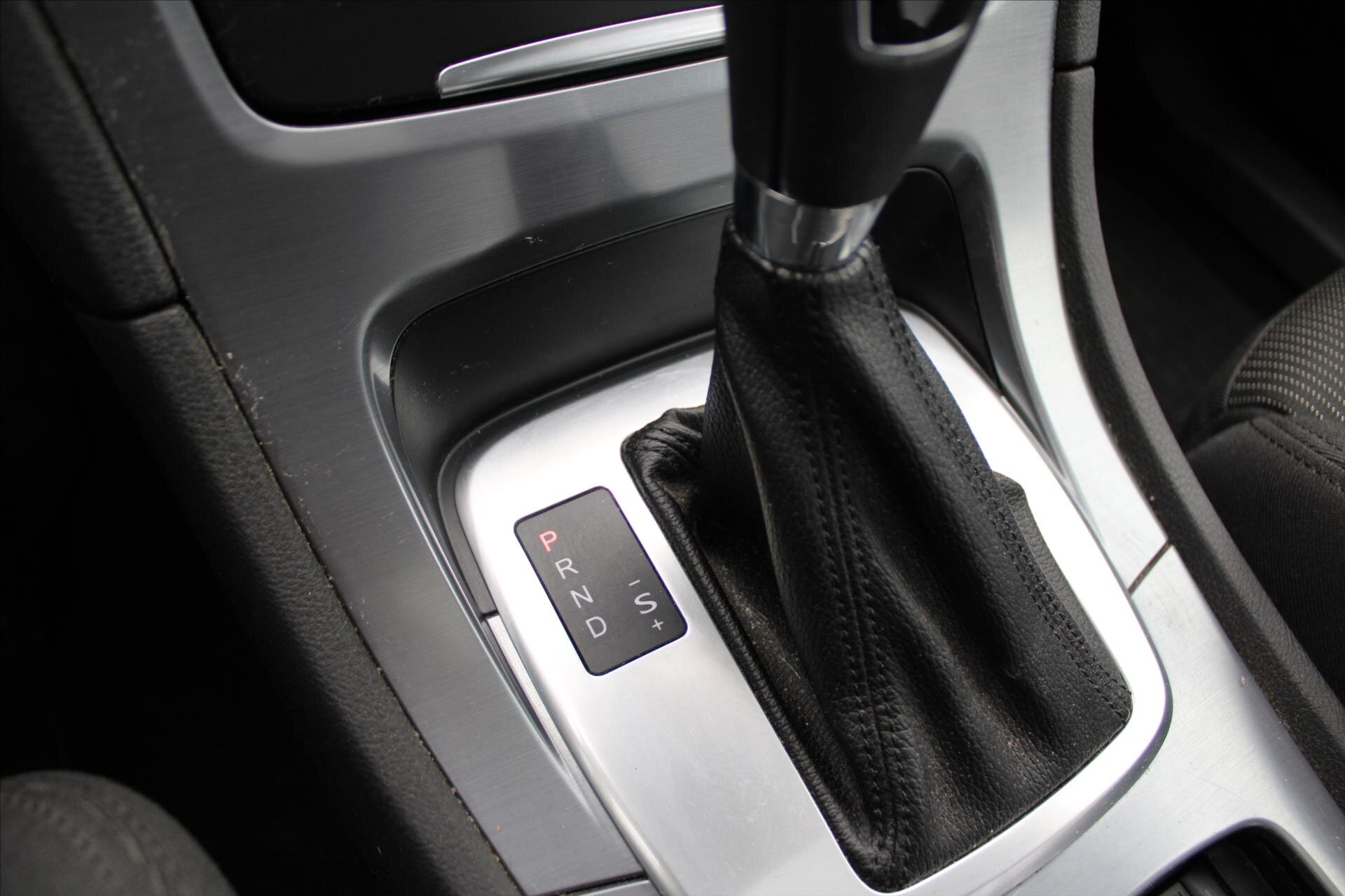 Ford Mondeo Kombi 2,0 l 120 kw