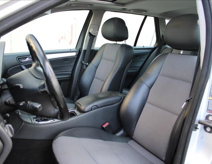 Mercedes-Benz Třídy C 12