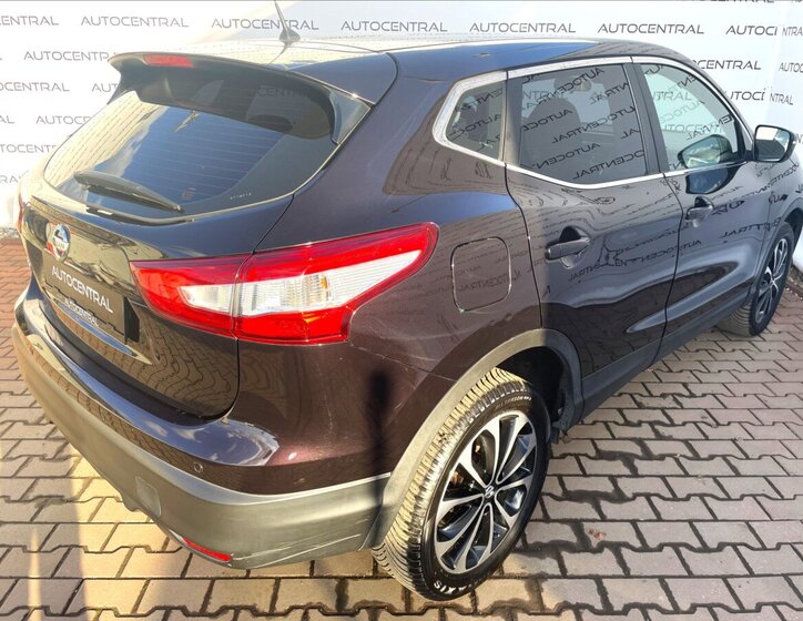 Nissan Qashqai SUV / Terénní 1,2 l 85 kw