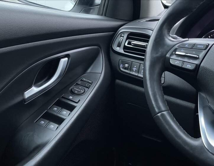 Hyundai i30 Kombi 998,0 88 kw