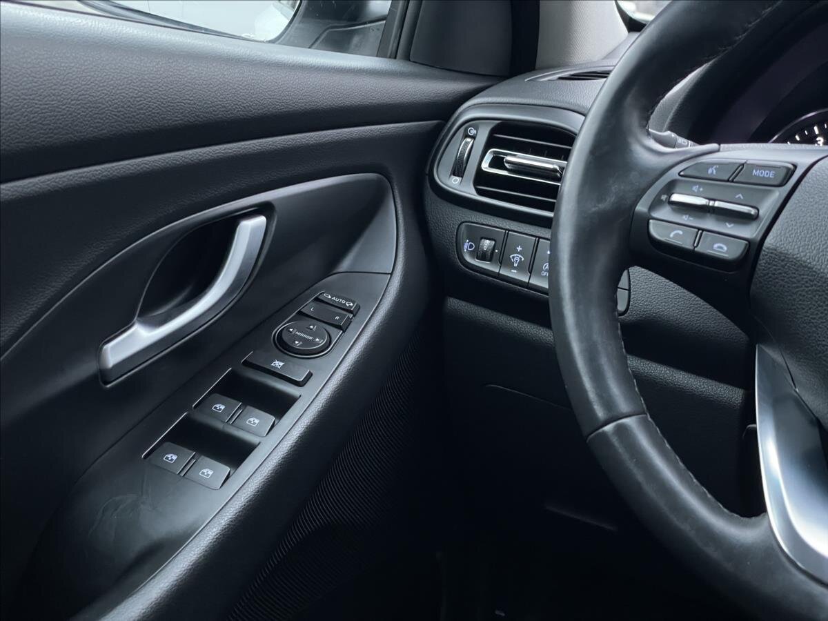 Hyundai i30 Kombi 998,0 88 kw