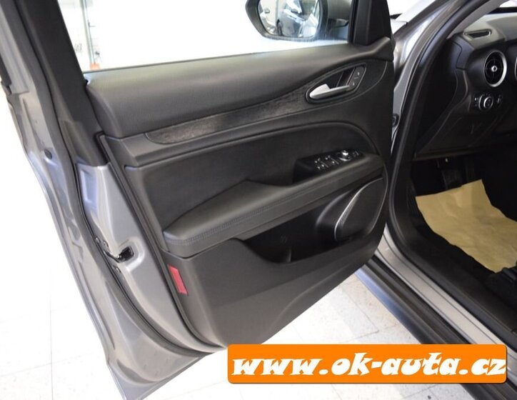 Alfa Romeo Stelvio SUV 0,0 150 kw