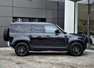 Land Rover Defender 4