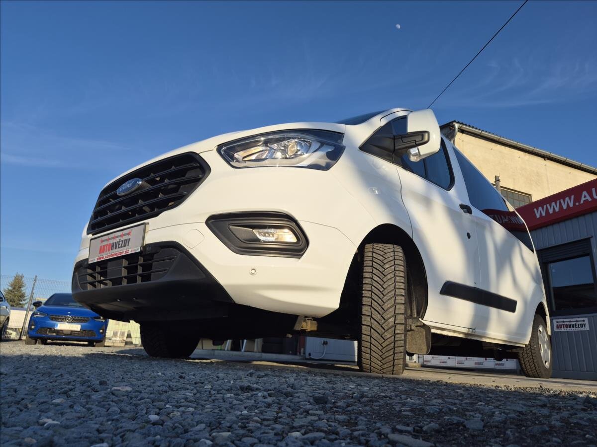 Ford Tourneo Custom MPV 2,0 l 96 kw