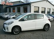 Toyota Yaris 1