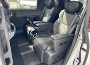 Lexus LM 350h VAN / Minibus 2,5 l 183 kw