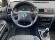 Škoda Octavia Sedan / Limuzína 1,6 l 75 kw