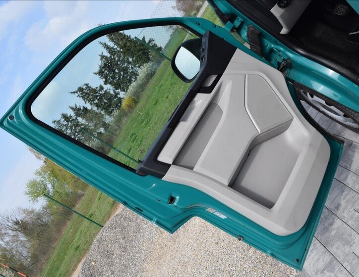 Volkswagen Transporter Kombi 2,0 l 110 kw