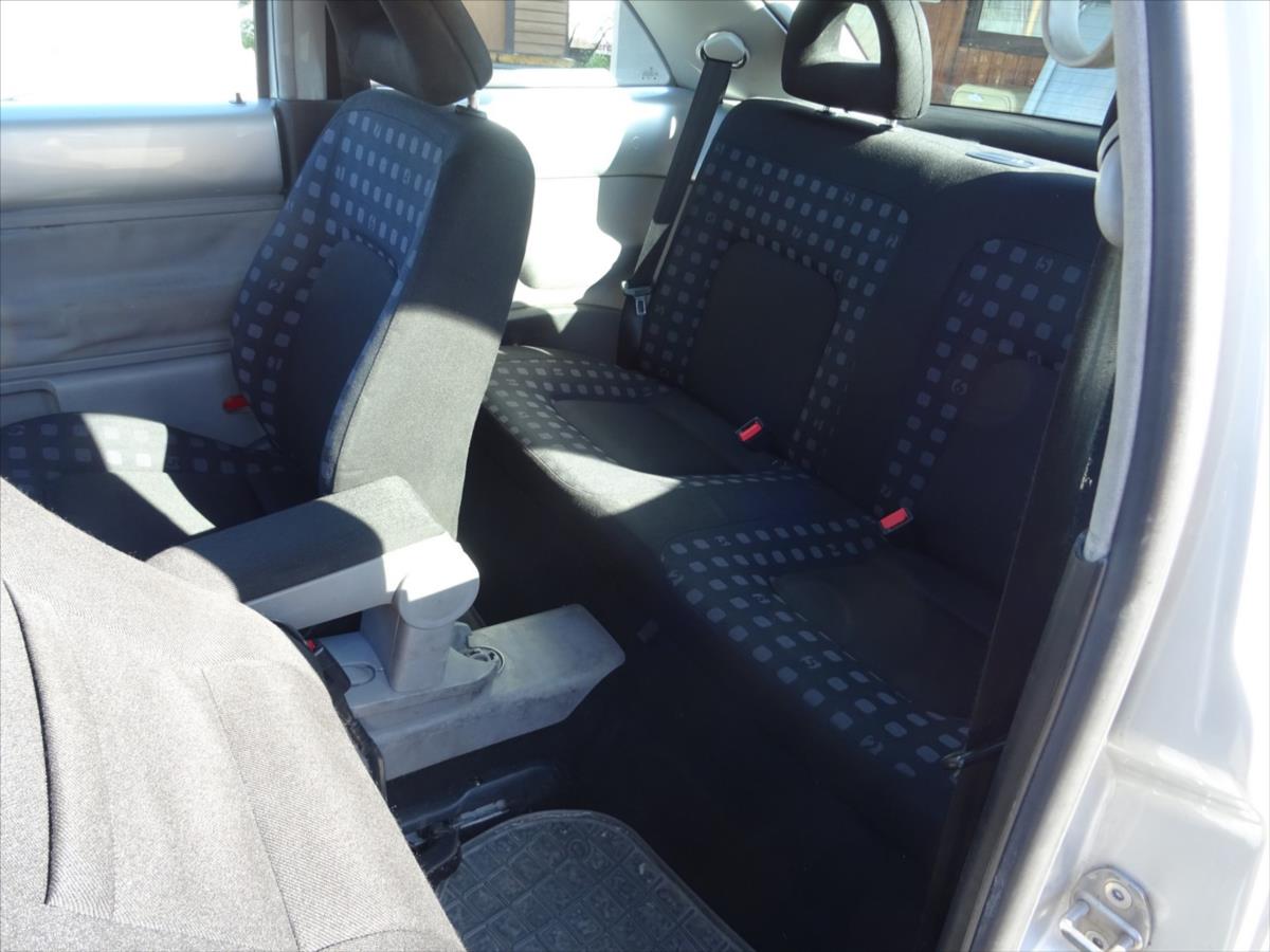 Volkswagen New Beetle