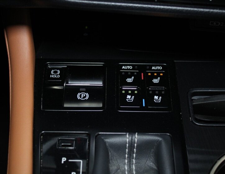 Lexus RX SUV / Terénní 2,0 l 175 kw