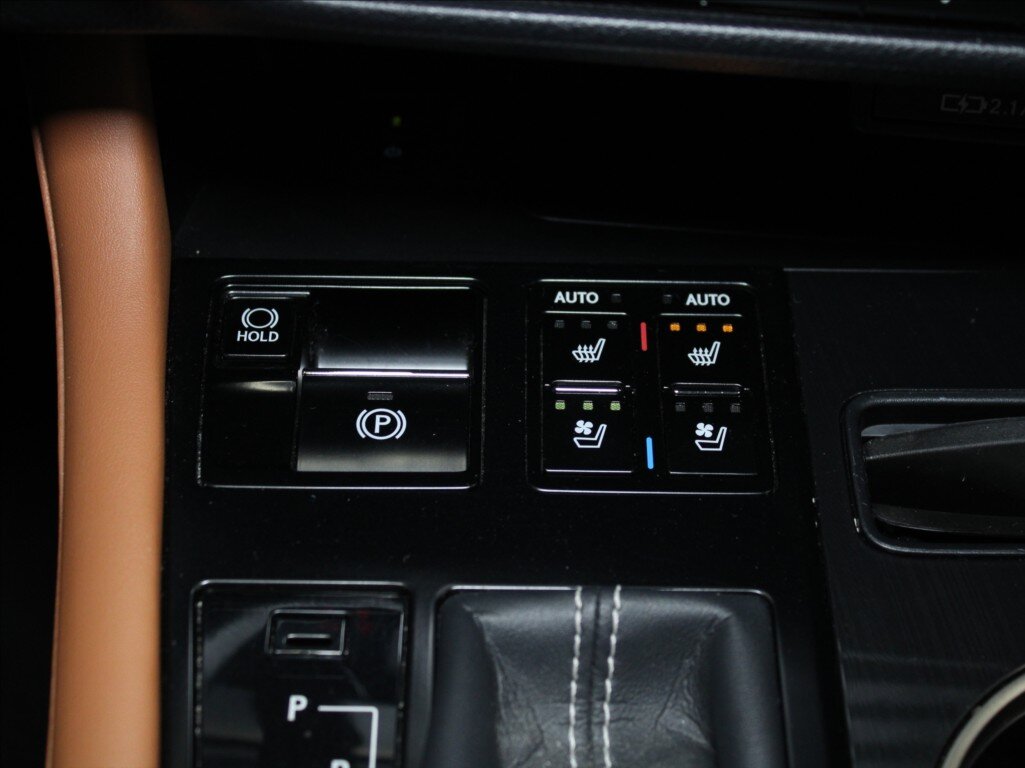 Lexus RX SUV / Terénní 2,0 l 175 kw