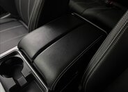 Land Rover Range Rover Velar SUV / Terénní 2,0 l 150 kw