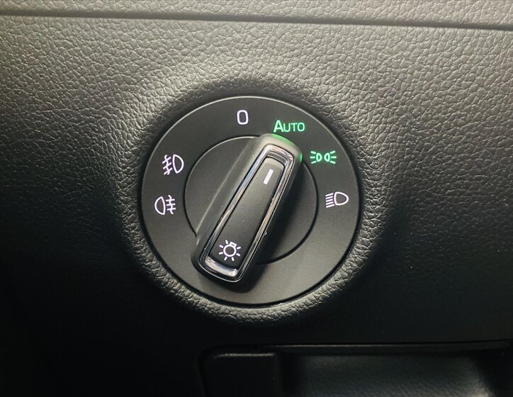 Škoda Superb Liftback 1,5 l 110 kw