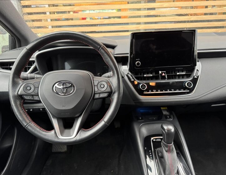 Toyota Corolla Sedan / Limuzína 1,8 l 72 kw