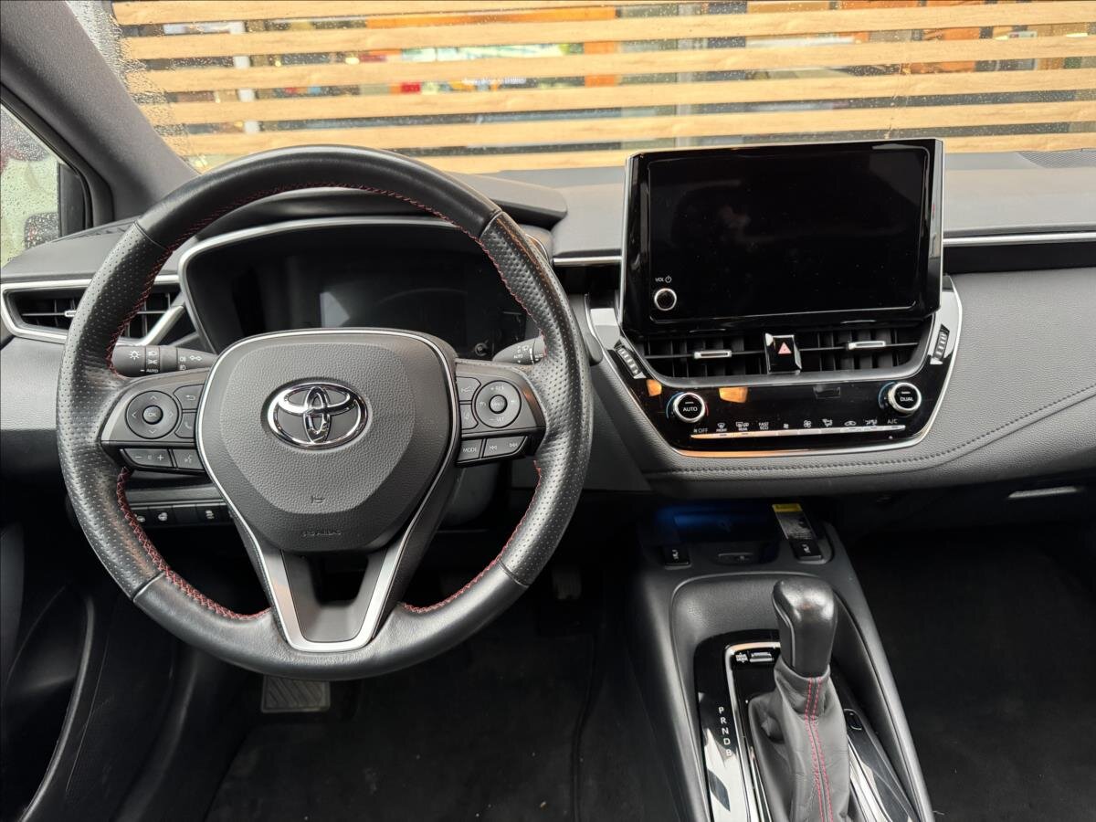 Toyota Corolla Sedan / Limuzína 1,8 l 72 kw