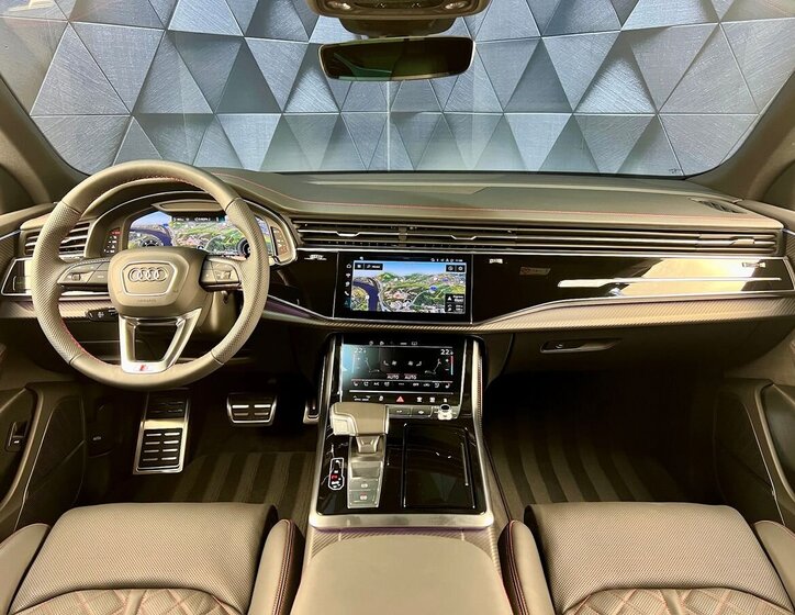 Audi Q8 SUV 3,0 l 210 kw