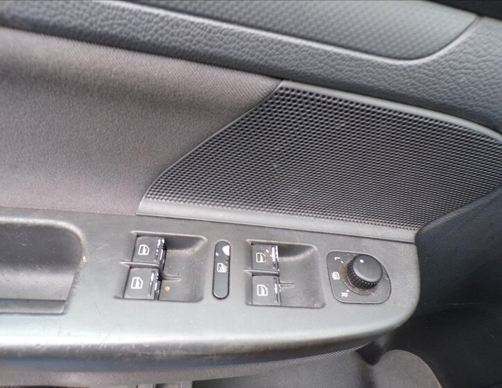 Volkswagen Golf Hatchback 1,4 l 55 kw