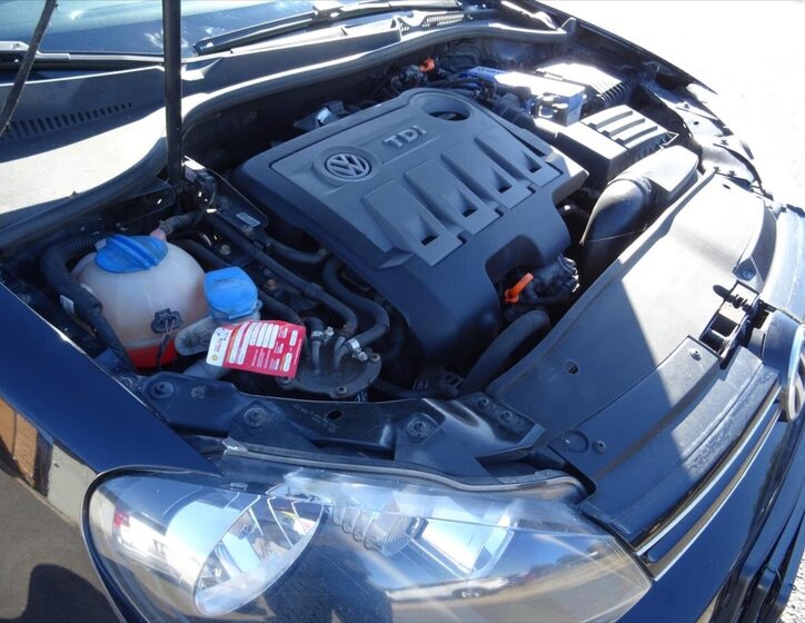 Volkswagen Golf Kombi 2,0 l 103 kw