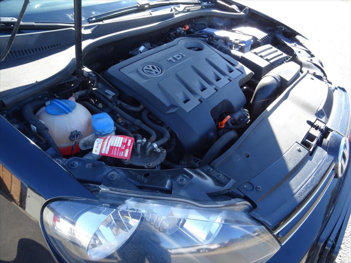 Volkswagen Golf Kombi 2,0 l 103 kw