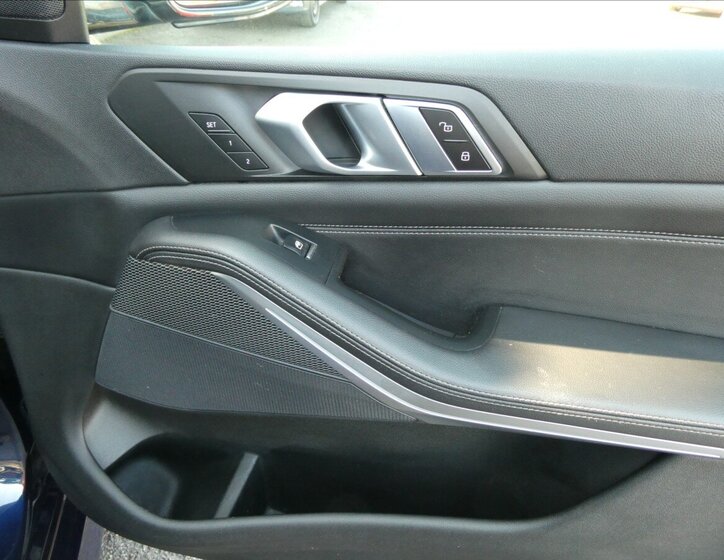 BMW X5 SUV / Terénní 3,0 l 195 kw