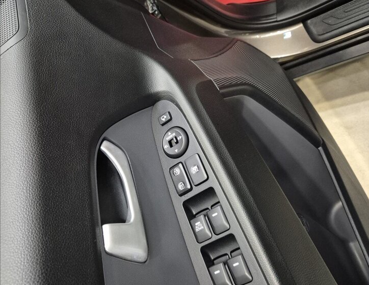 KIA Sportage SUV / Terénní 2,0 l 120 kw
