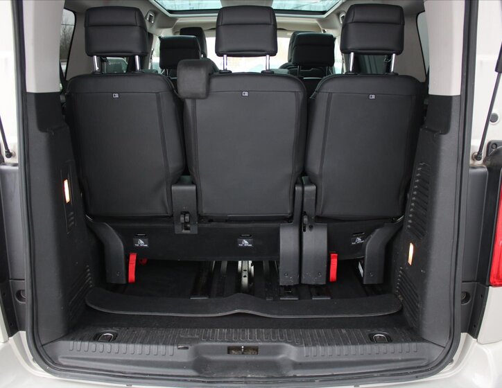 Citroën SpaceTourer MPV 2,0 l 130 kw