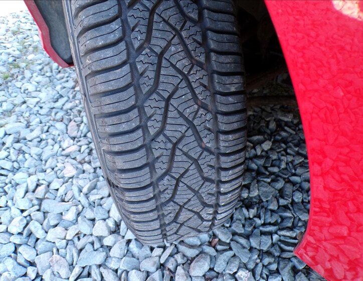 Renault Thalia Sedan / Limuzína 1,1 l 55 kw