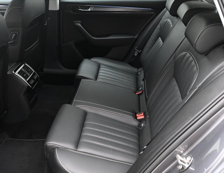 Škoda Superb Kombi 2,0 l 147 kw