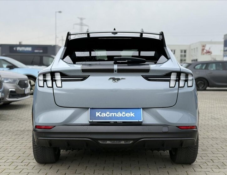 Ford Mustang Mach-E Hatchback 0,0 358 kw