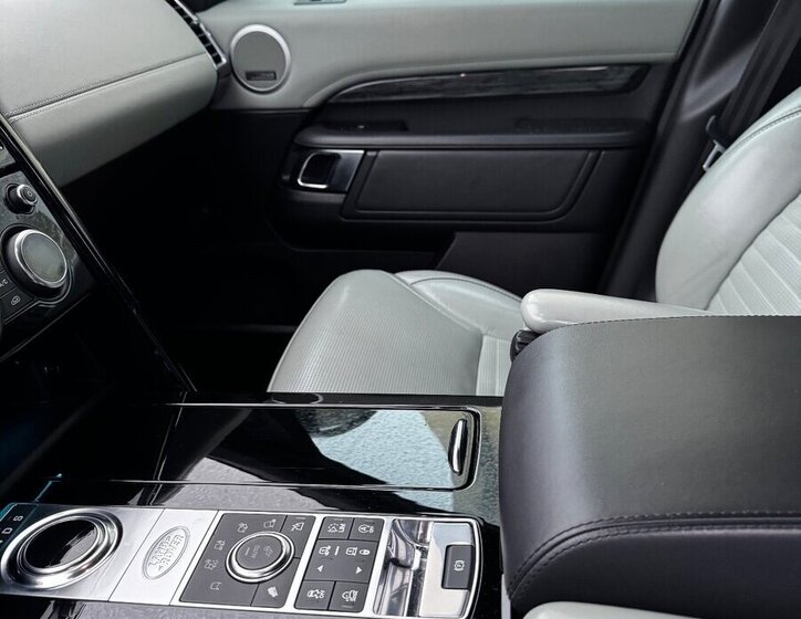 Land Rover Discovery SUV 0,0 0