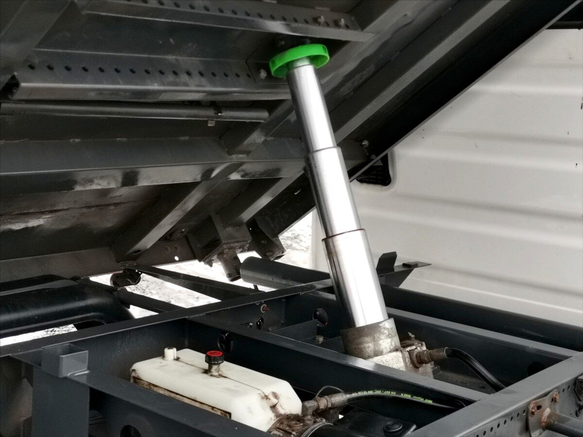 Iveco Daily Sklápěč 2,3 l 100 kw