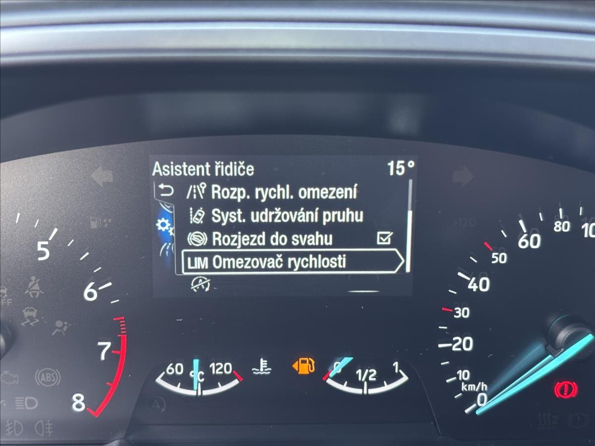 Ford Focus Kombi 999,0 92 kw