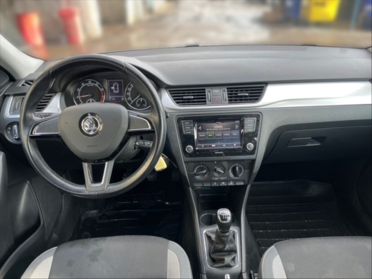 Škoda Rapid Liftback 999,0 81 kw