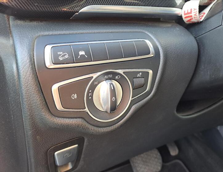 Mercedes-Benz Třídy V 13