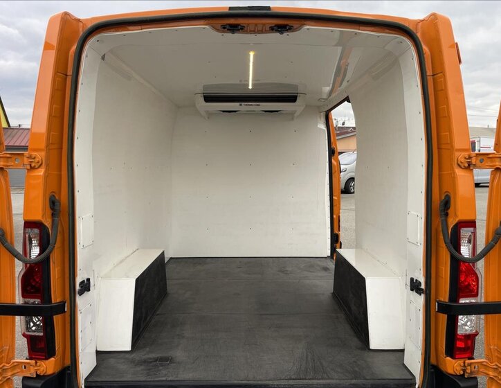 Renault Master 32